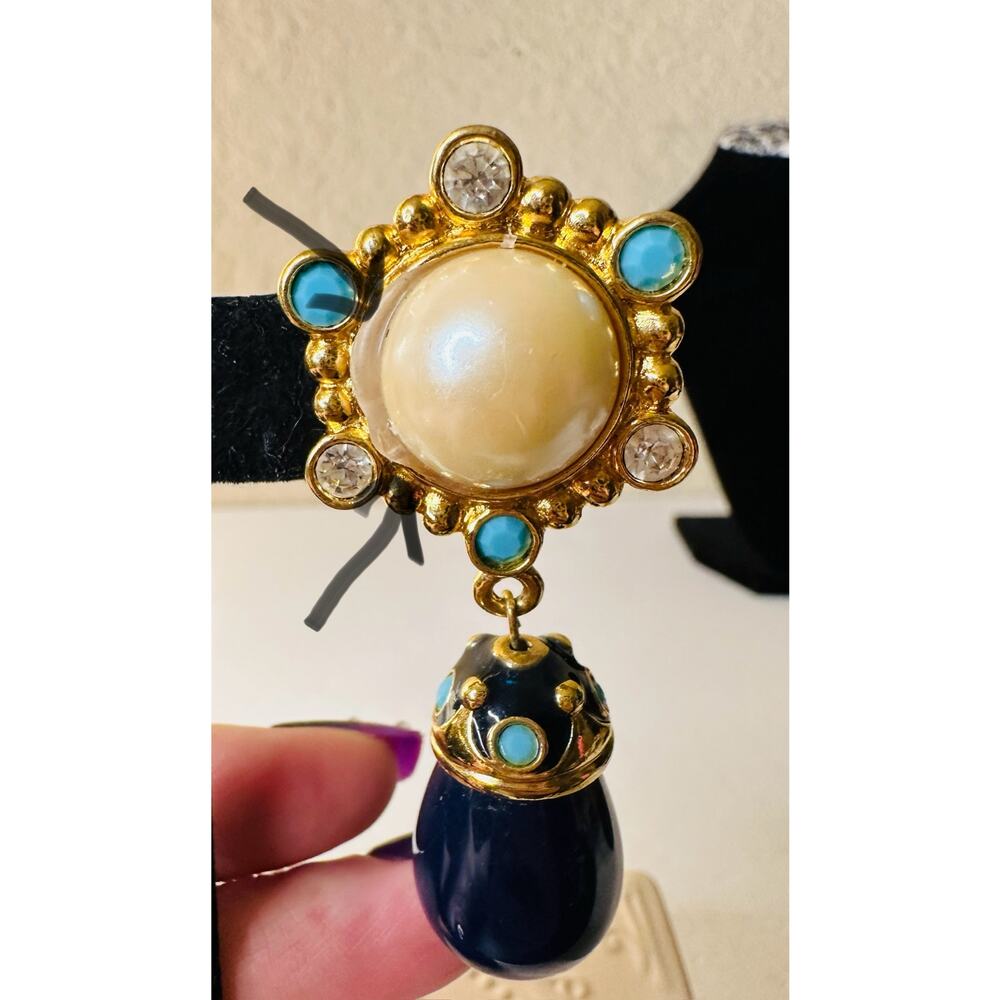 Vintage Jose Barrera for Roman for Avon Roman Holiday Earrings-RARE! - Picture 3 of 5